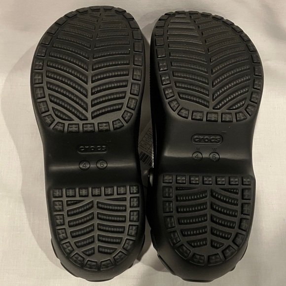 NWT CROCS Black Platform Shoes Bella Clogs size womens 6 - Picture 11 of 11